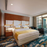 Golden Creekside with Balcony_Bed 1